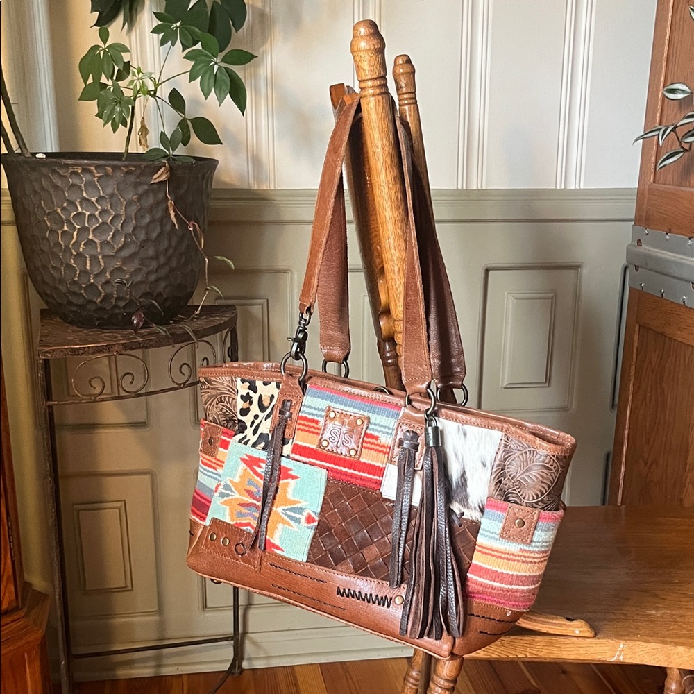 STS Ranch Wear Patchwork Tote Bag with Conceal Carry Slip Inside, see photos.